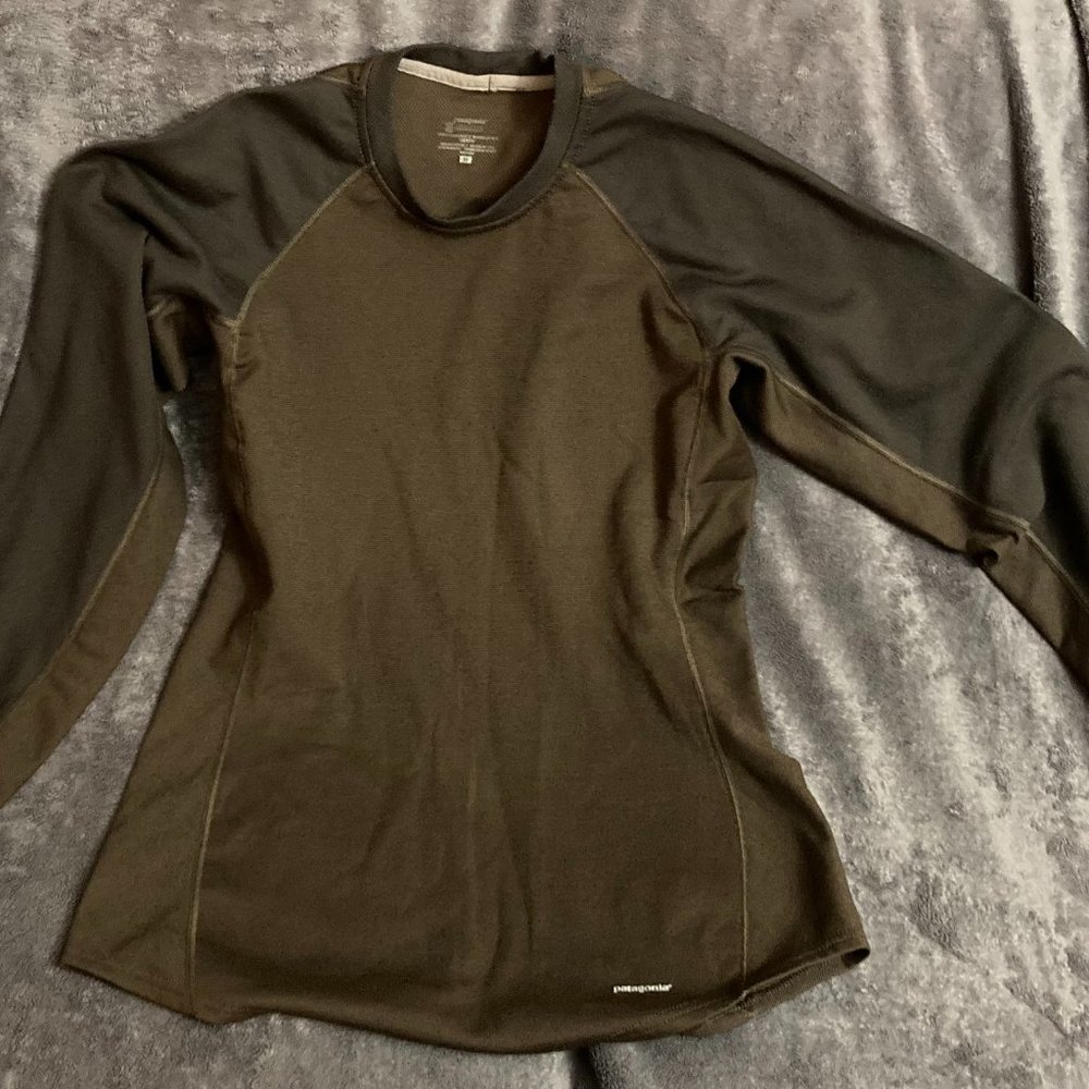 Patagonia Capilene Base Layer Mid Weight Women's Medium